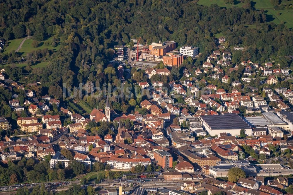 Emmendingen von oben - Stadtzentrum im Innenstadtbereich von Emmendingen im Bundesland Baden-Württemberg, Deutschland