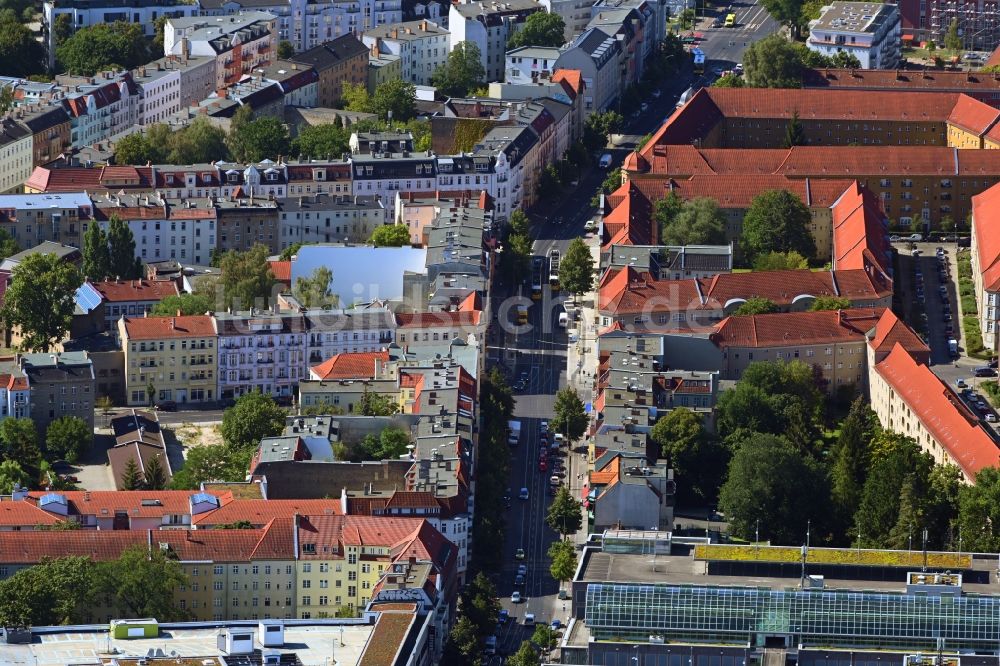Luftaufnahme Berlin - Stadtzentrum im Innenstadtbereich entlang der Bahnhofstraße im Ortsteil Köpenick in Berlin, Deutschland