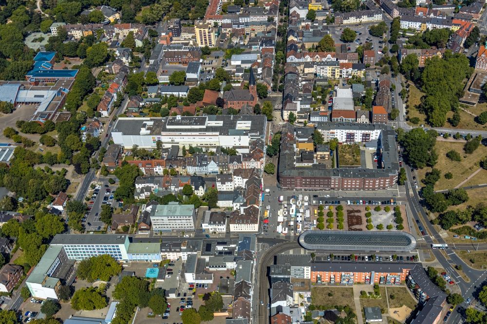 Luftaufnahme Herne - Stadtzentrum im Innenstadtbereich entlang der Hauptstraße im Ortsteil Wanne-Eickel in Herne im Bundesland Nordrhein-Westfalen, Deutschland