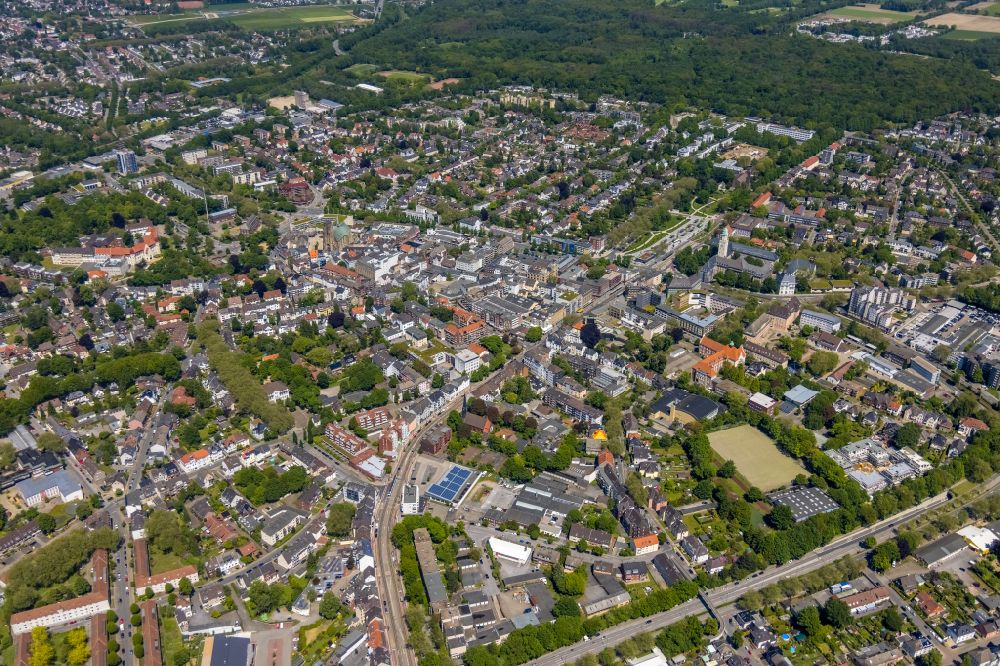 Gelsenkirchen aus der Vogelperspektive: Stadtzentrum im Innenstadtbereich in Gelsenkirchen im Bundesland Nordrhein-Westfalen, Deutschland