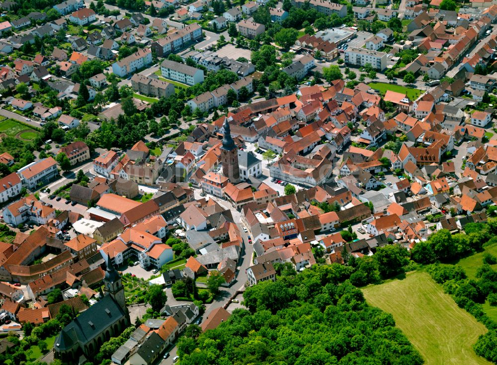 Göllheim von oben - Stadtzentrum im Innenstadtbereich in Göllheim im Bundesland Rheinland-Pfalz, Deutschland