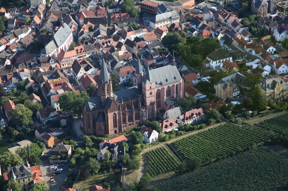 Luftbild Oppenheim - Stadtzentrum im Innenstadtbereich mit der Katharinenkirche in Oppenheim im Bundesland Rheinland-Pfalz, Deutschland
