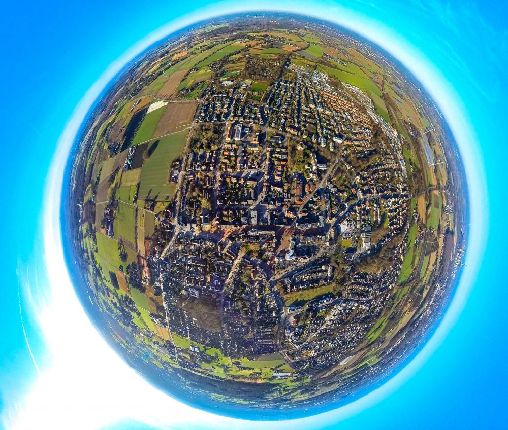Luftaufnahme Kirchhellen - Stadtzentrum im Innenstadtbereich in Kirchhellen im Bundesland Nordrhein-Westfalen, Deutschland