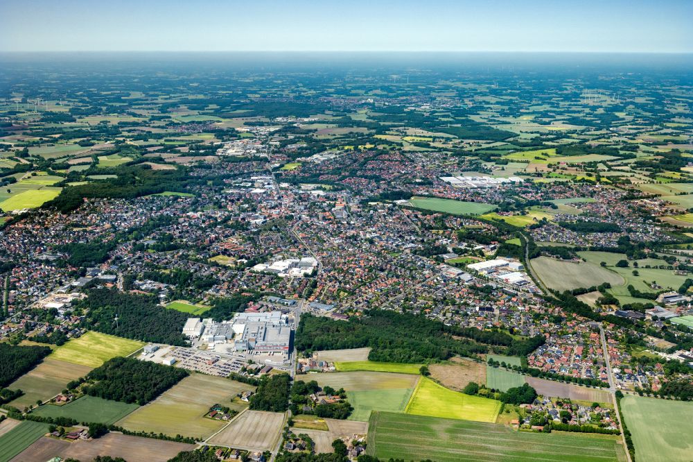 Luftaufnahme Lohne (Oldenburg) - Stadtzentrum im Innenstadtbereich in Lohne (Oldenburg) im Bundesland Niedersachsen, Deutschland