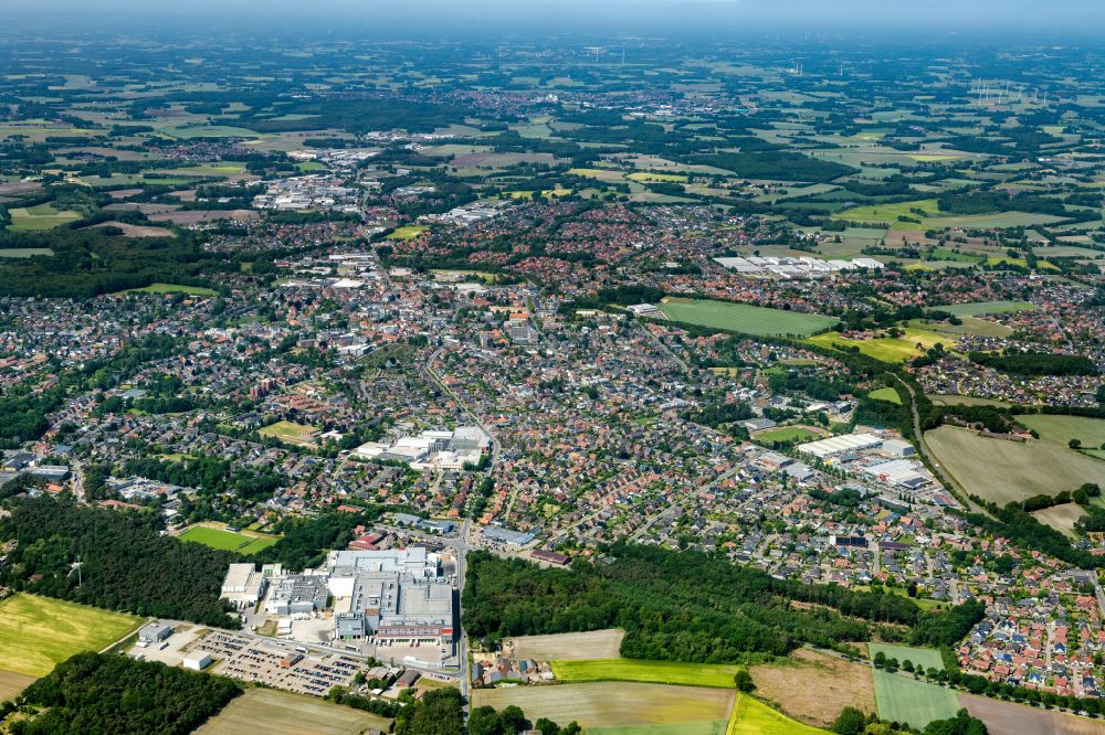 Lohne (Oldenburg) von oben - Stadtzentrum im Innenstadtbereich in Lohne (Oldenburg) im Bundesland Niedersachsen, Deutschland