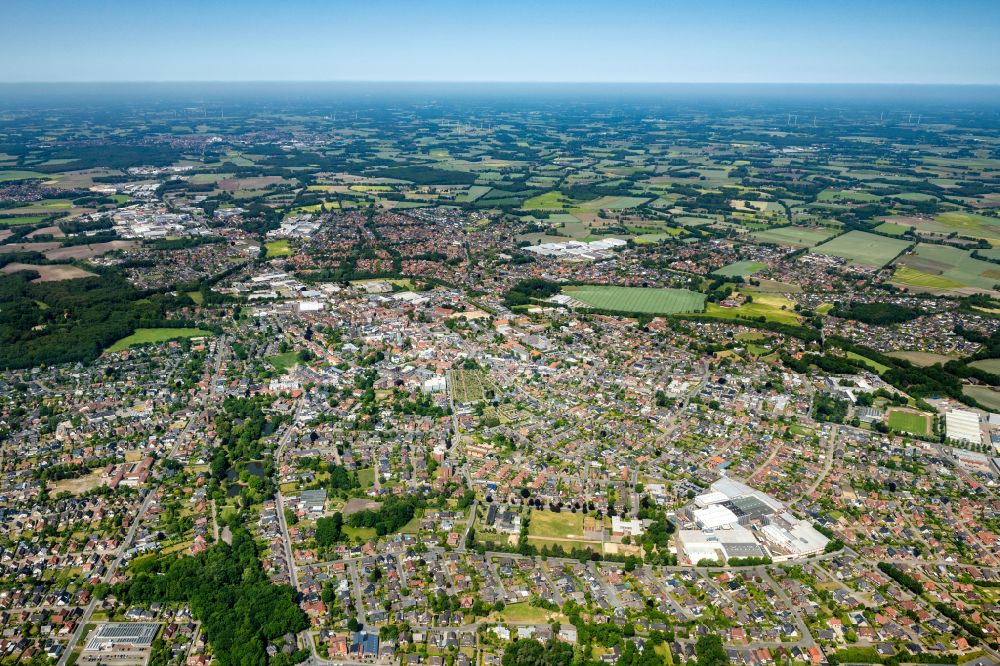 Lohne (Oldenburg) von oben - Stadtzentrum im Innenstadtbereich in Lohne (Oldenburg) im Bundesland Niedersachsen, Deutschland