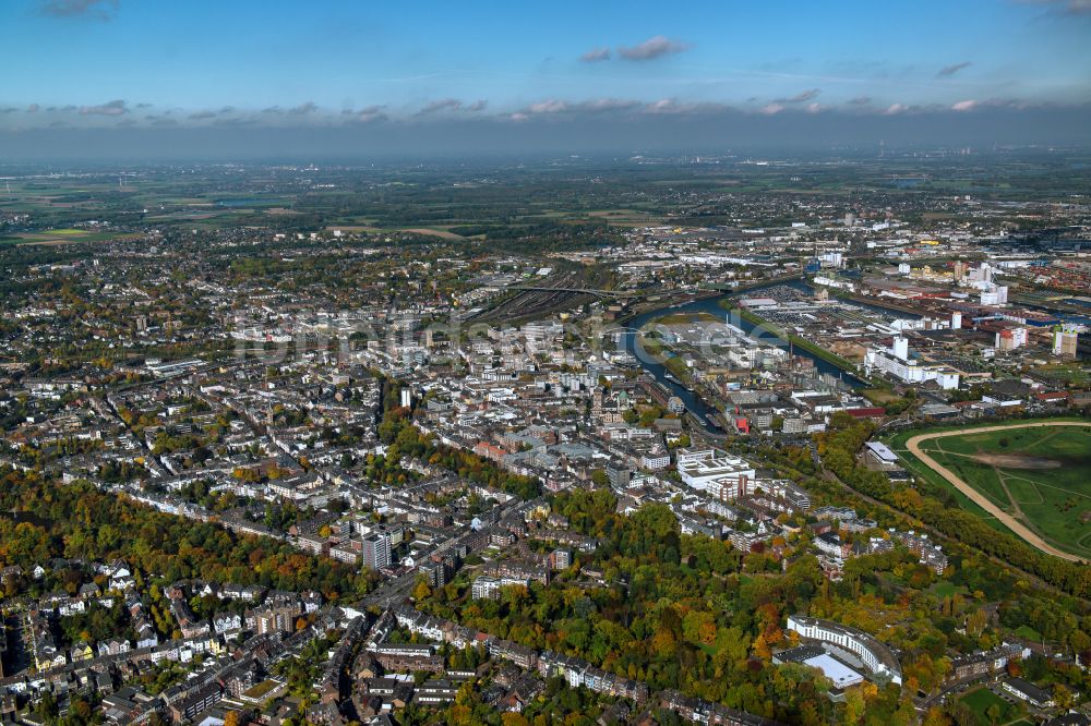 Luftaufnahme Neuss - Stadtzentrum im Innenstadtbereich in Neuss im Bundesland Nordrhein-Westfalen, Deutschland
