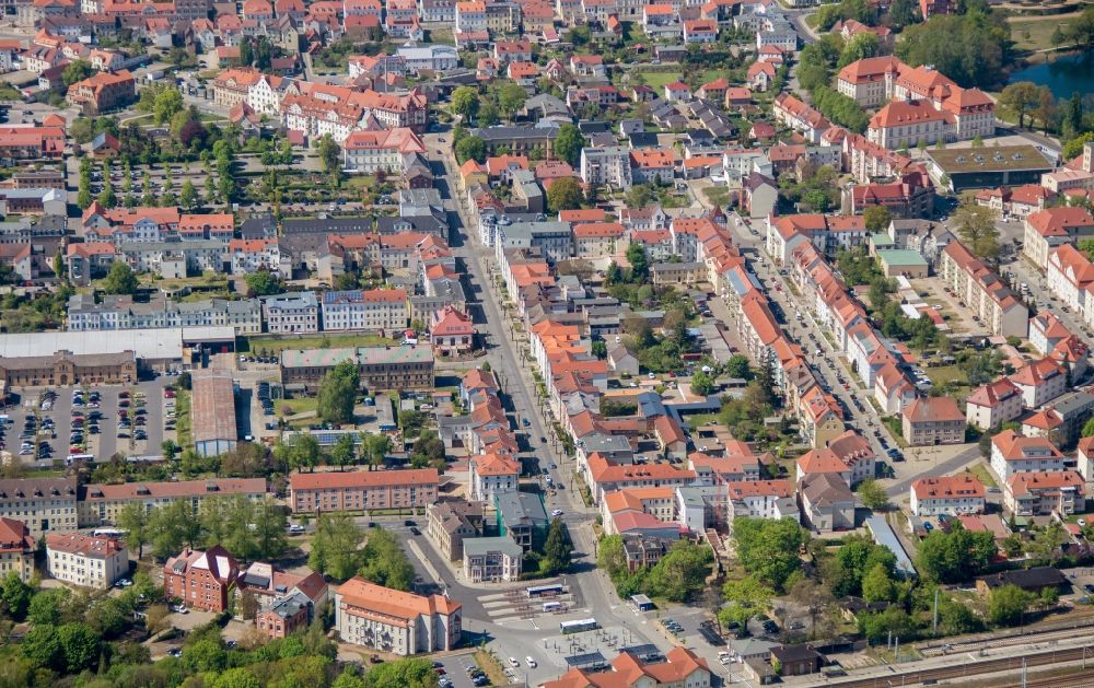 Luftaufnahme Neustrelitz - Stadtzentrum im Innenstadtbereich in Neustrelitz im Bundesland Mecklenburg-Vorpommern
