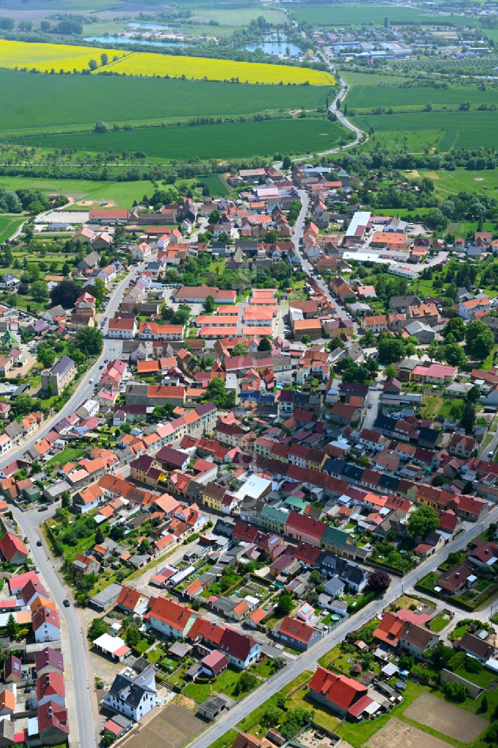 Oldisleben von oben - Stadtzentrum im Innenstadtbereich in Oldisleben im Bundesland Thüringen, Deutschland