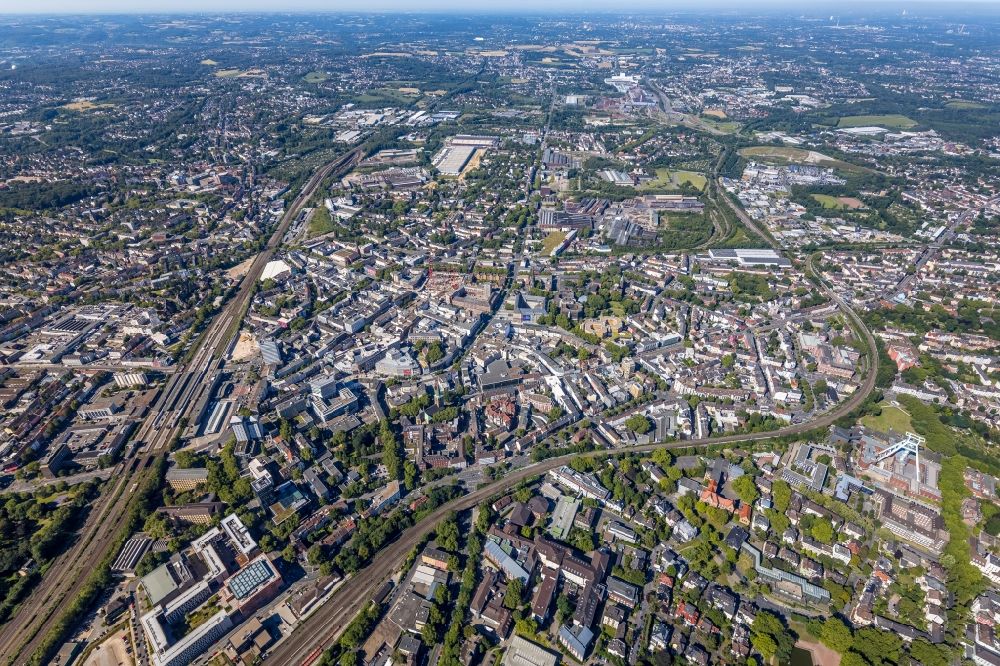 Bochum von oben - Stadtzentrum im Innenstadtbereich im Ortsteil Innenstadt in Bochum im Bundesland Nordrhein-Westfalen, Deutschland