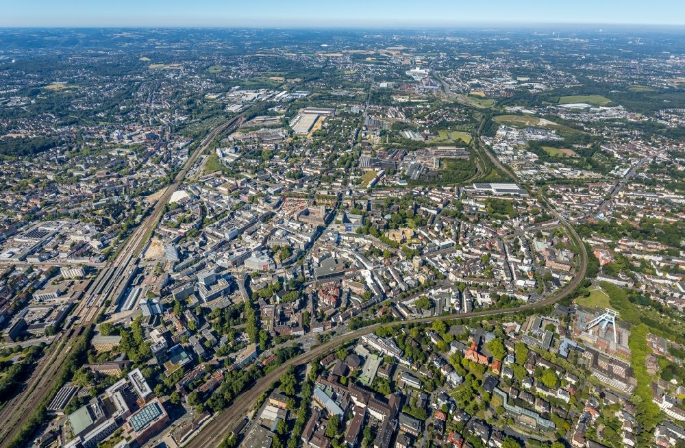 Bochum aus der Vogelperspektive: Stadtzentrum im Innenstadtbereich im Ortsteil Innenstadt in Bochum im Bundesland Nordrhein-Westfalen, Deutschland