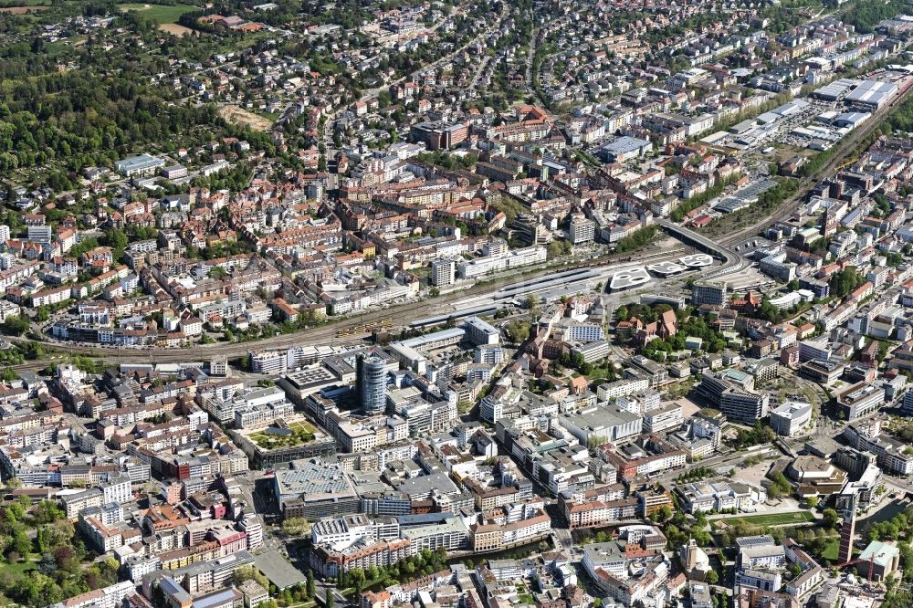 Luftaufnahme Pforzheim - Stadtzentrum im Innenstadtbereich in Pforzheim im Bundesland Baden-Württemberg, Deutschland