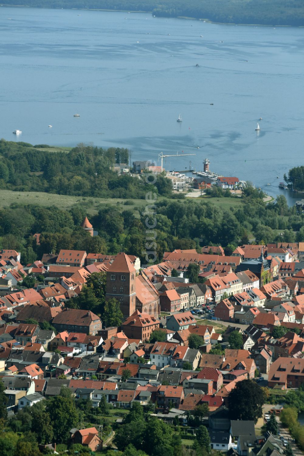 Plau am See von oben - Stadtzentrum im Innenstadtbereich in Plau am See im Bundesland Mecklenburg-Vorpommern, Deutschland