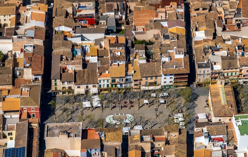 Luftbild Sa Pobla - Stadtzentrum im Innenstadtbereich in Sa Pobla in Balearische Insel Mallorca, Spanien