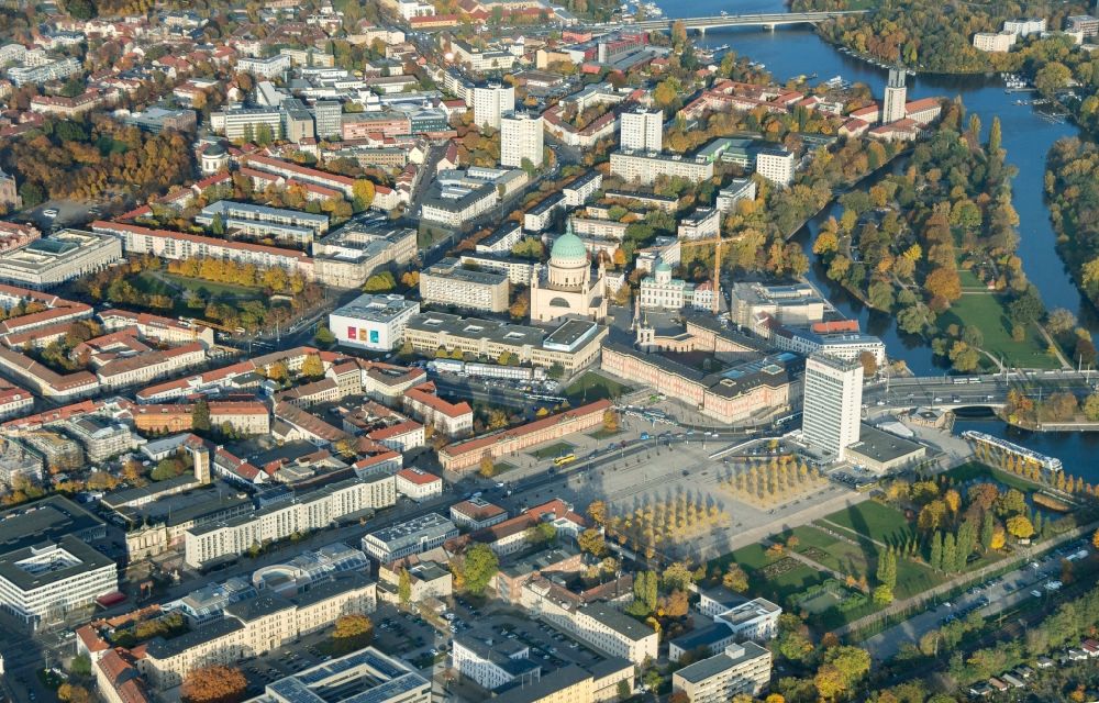 Luftaufnahme Potsdam - Stadtzentrum im Innenstadtbereich in Potsdam im Bundesland Brandenburg
