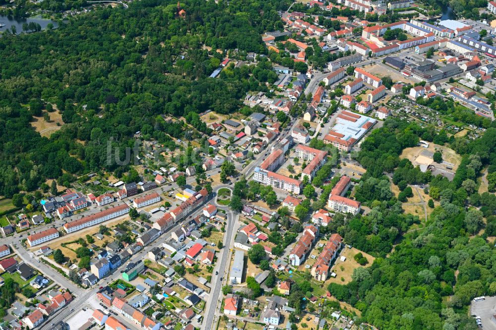 Rathenow von oben - Stadtzentrum im Innenstadtbereich in Rathenow im Bundesland Brandenburg, Deutschland