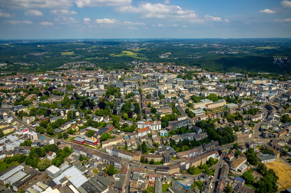 Remscheid aus der Vogelperspektive: Stadtzentrum im Innenstadtbereich in Remscheid im Bundesland Nordrhein-Westfalen, Deutschland