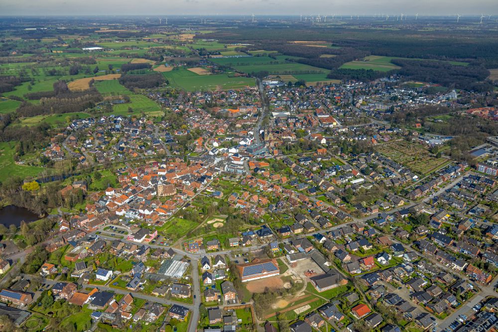 Luftaufnahme Schermbeck - Stadtzentrum im Innenstadtbereich in Schermbeck im Bundesland Nordrhein-Westfalen, Deutschland