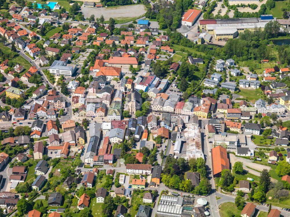 Solla aus der Vogelperspektive: Stadtzentrum im Innenstadtbereich in Solla im Bundesland Bayern, Deutschland