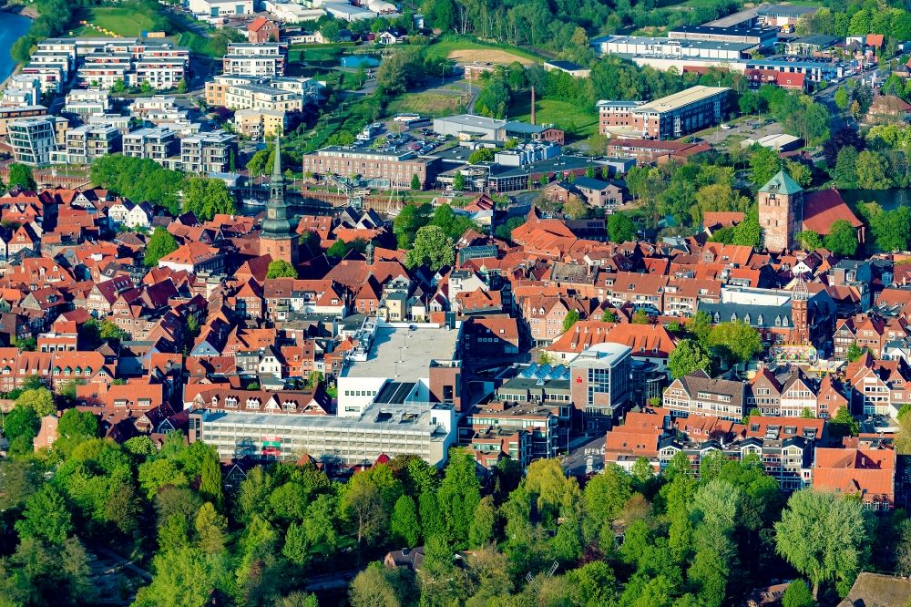 Luftaufnahme Stade - Stadtzentrum im Innenstadtbereich in Stade im Bundesland Niedersachsen
