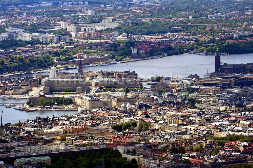 Luftaufnahme Stockholm - Stadtzentrum im Innenstadtbereich in Stockholm in Stockholms län, Schweden