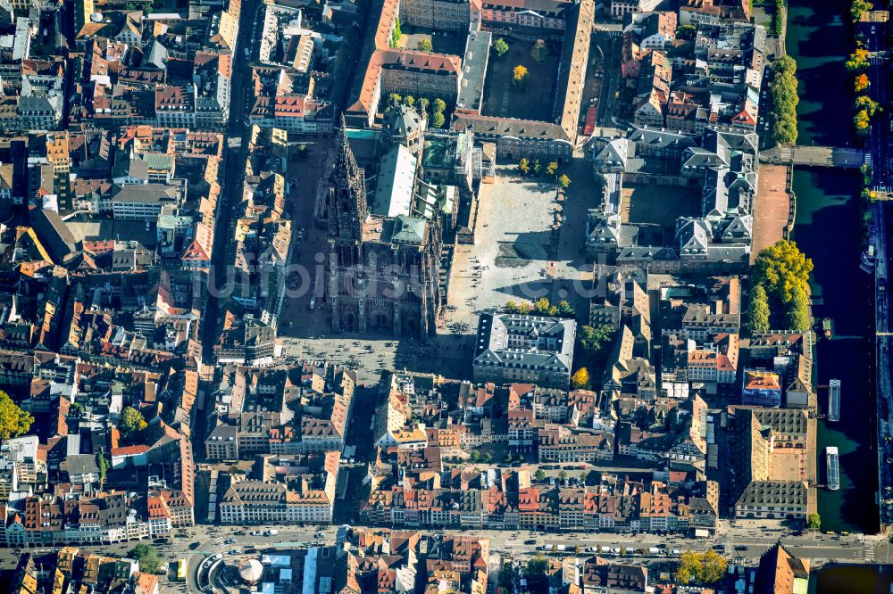 Luftbild Strasbourg - Stadtzentrum im Innenstadtbereich in Strasbourg - Straßburg in Grand Est, Frankreich