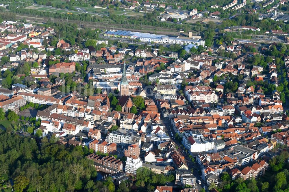 Luftbild Uelzen - Stadtzentrum im Innenstadtbereich in Uelzen im Bundesland Niedersachsen, Deutschland