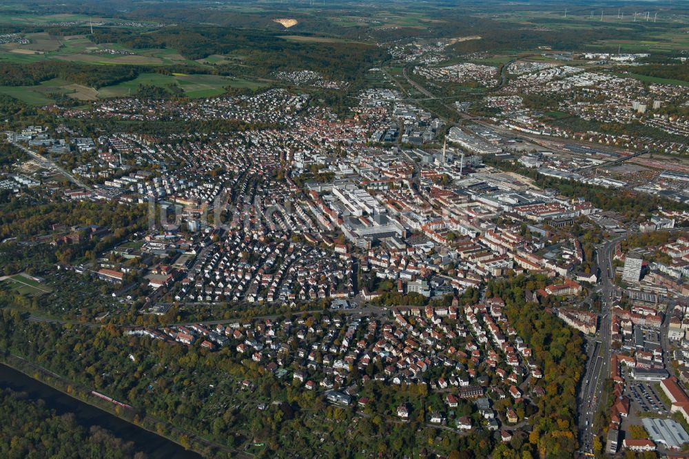 Ulm aus der Vogelperspektive: Stadtzentrum im Innenstadtbereich in Ulm im Bundesland Baden-Württemberg, Deutschland