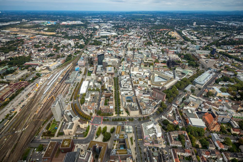 Dortmund von oben - Stadtzentrum im Innenstadtbereich am Wallring in Dortmund im Bundesland Nordrhein-Westfalen, Deutschland