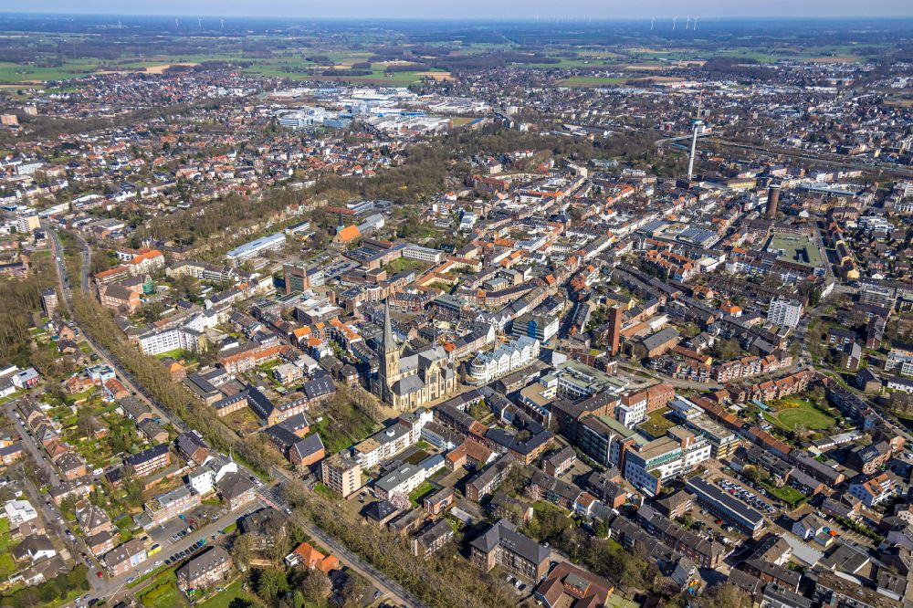 Luftaufnahme Wesel - Stadtzentrum im Innenstadtbereich in Wesel im Bundesland Nordrhein-Westfalen, Deutschland
