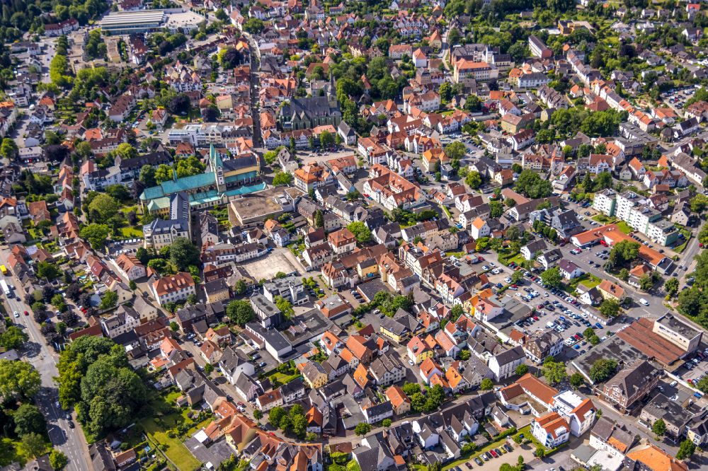 Westönnen aus der Vogelperspektive: Stadtzentrum im Innenstadtbereich in Westönnen im Bundesland Nordrhein-Westfalen, Deutschland