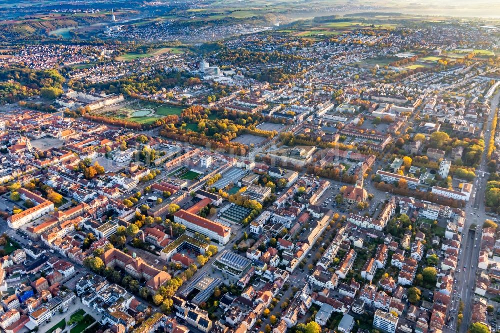 Luftbild Ludwigsburg - Stadtzentrum im Innenstadtbereich zwischen Solitudestr. und Schloßstraße in Ludwigsburg im Bundesland Baden-Württemberg, Deutschland