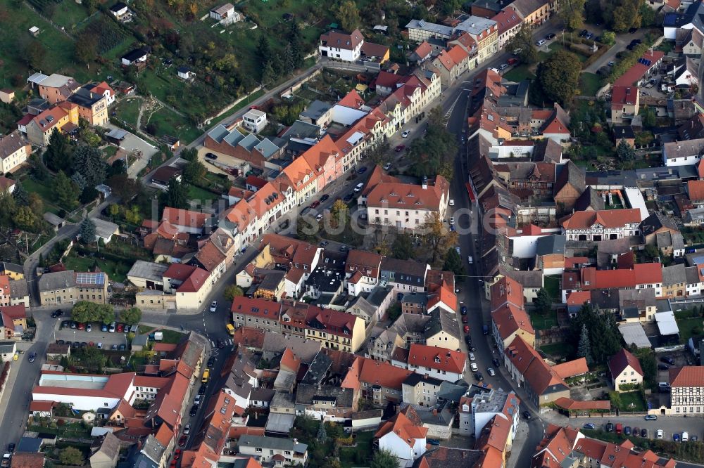 Bad Sulza von oben - Stadtzentrum am Markt mit Stadtverwaltung und Rathaus in Bad Sulza in Thüringen
