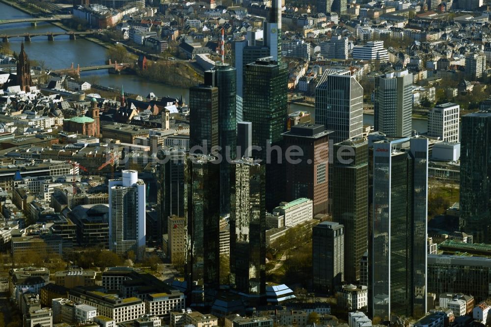 Luftbild Frankfurt am Main - Stadtzentrum mit der Skyline im Innenstadtbereich in Frankfurt am Main im Bundesland Hessen, Deutschland