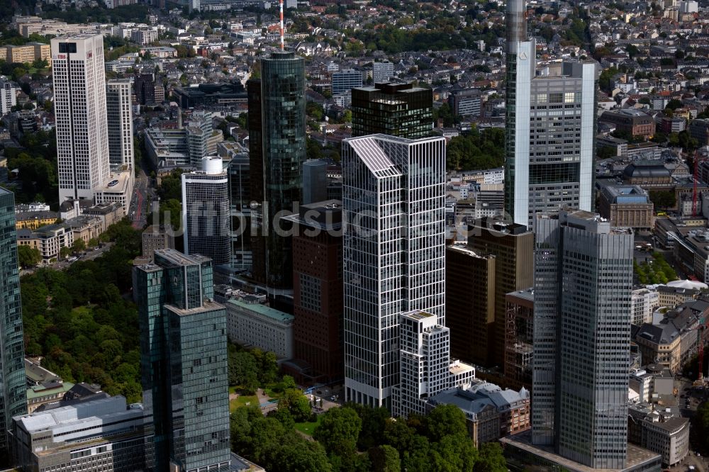 Frankfurt am Main aus der Vogelperspektive: Stadtzentrum mit der Skyline im Innenstadtbereich im Ortsteil Innenstadt in Frankfurt am Main im Bundesland Hessen, Deutschland