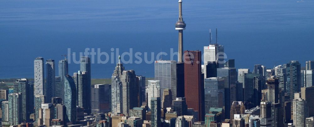 Luftaufnahme Toronto - Stadtzentrum mit der Skyline im Innenstadtbereich in Toronto in Ontario, Kanada