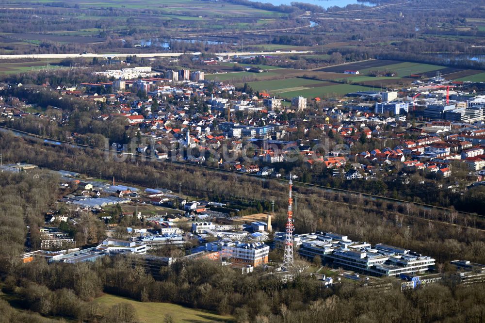 Luftbild München - Stahlmast- Funkturm und Sendeanlage als Grundnetzsender des BR Bayerischer Rundfunk in München im Bundesland Bayern, Deutschland