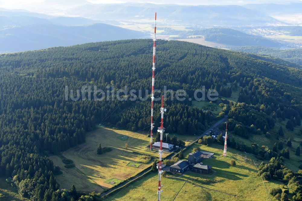 Hessisch Lichtenau von oben - Stahlmast- Funkturm und Sendeanlage als Grundnetzsender Hoher Meißner in Hessisch Lichtenau im Bundesland Hessen, Deutschland
