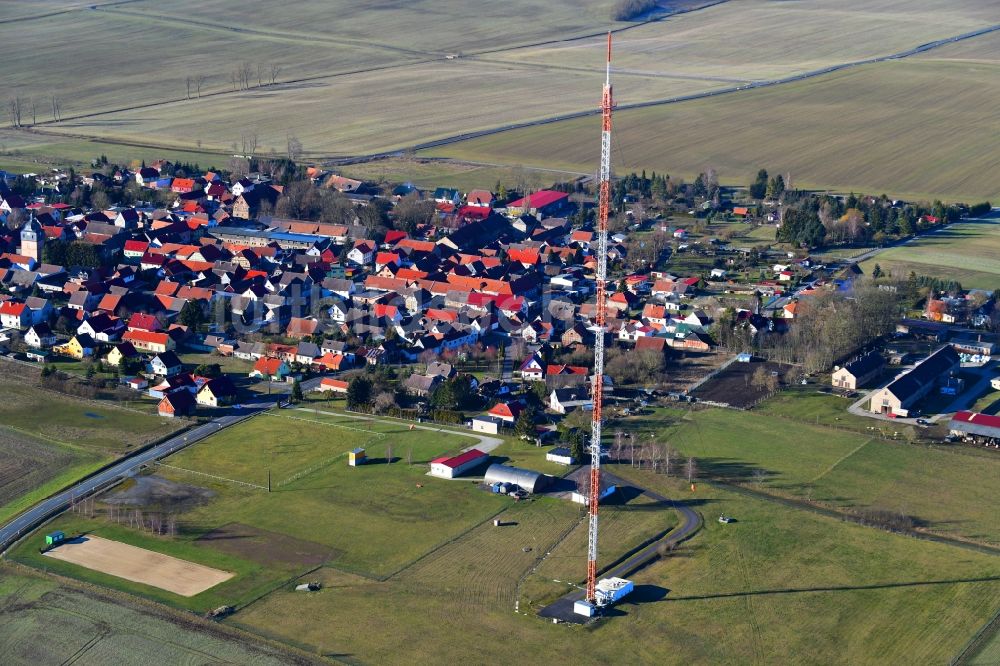 Luftaufnahme Keula - Stahlmast- Funkturm und Sendeanlage als Grundnetzsender in Keula im Bundesland Thüringen, Deutschland