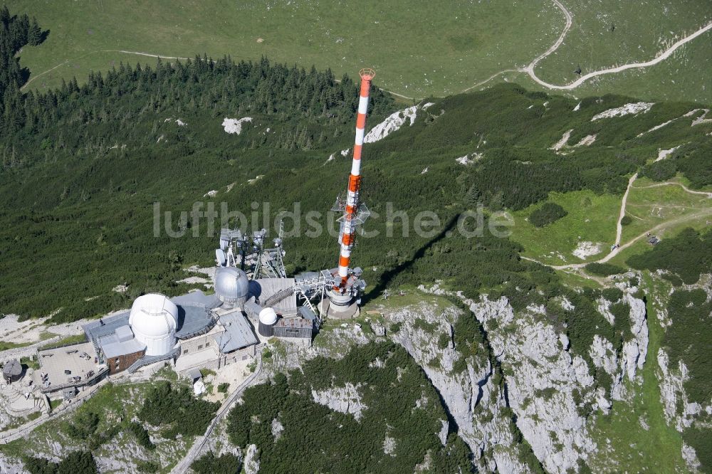 Luftaufnahme Bayrischzell - Stahlmast- Funkturm und Sendeanlage als Grundnetzsender Sender Wendelstein in Bayrischzell im Bundesland Bayern, Deutschland