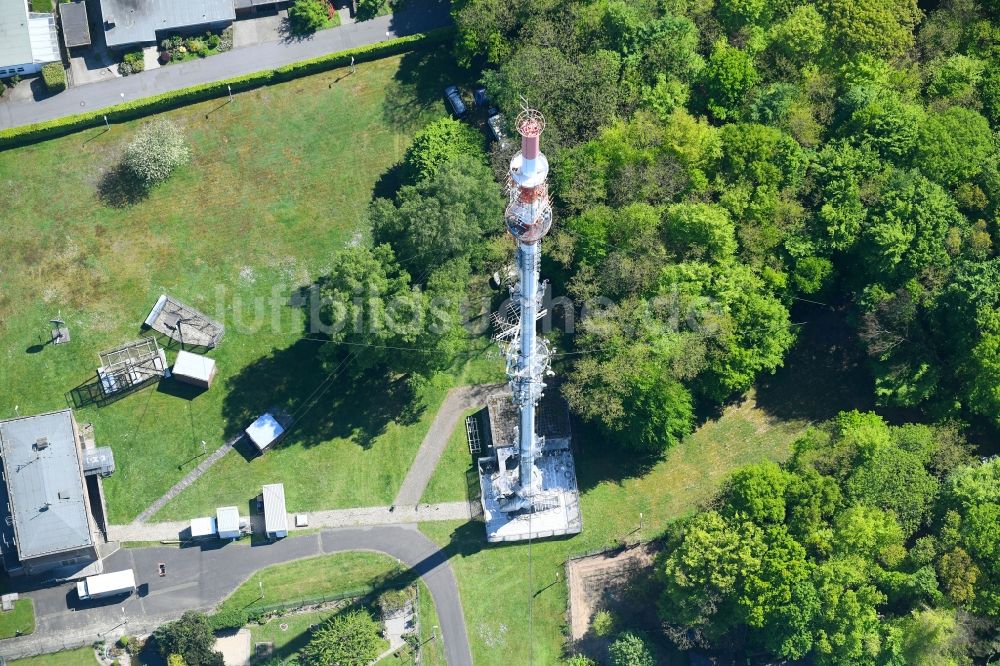 Kleve von oben - Stahlmast- Funkturm und Sendeanlage als Grundnetzsender des WDR in Kleve im Bundesland Nordrhein-Westfalen, Deutschland