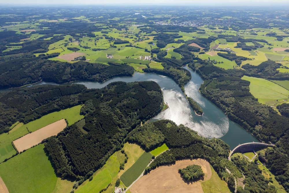 Breckerfeld von oben - Staubecken und Stausee in Breckerfeld im Bundesland Nordrhein-Westfalen - NRW, Deutschland