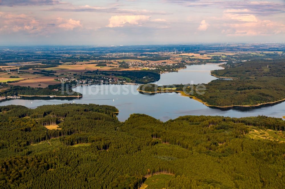 Luftbild Möhnesee - Staubecken und Stausee Möhnesee im Bundesland Nordrhein-Westfalen, Deutschland