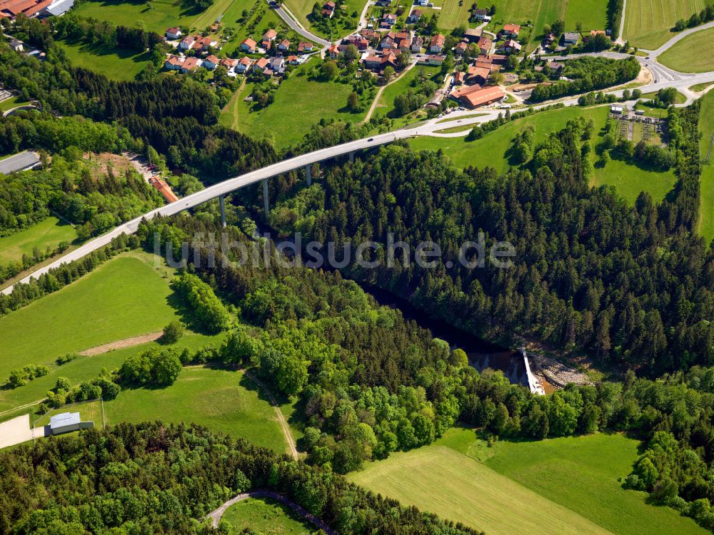 Luftaufnahme Ort - Staubecken und Stausee in Ort im Bundesland Bayern, Deutschland