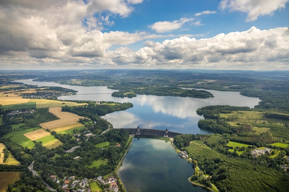 Luftbild Günne - Stausee Möhnetalsperre des Möhnesee im Bundesland Nordrhein-Westfalen, Deutschland
