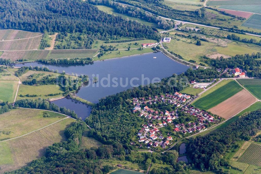 Luftaufnahme Zaberfeld - Stausees Emetsklinge mit Hotel & Restaurant Seegasthof Zaberfeld in Zaberfeld im Bundesland Baden-Württemberg, Deutschland