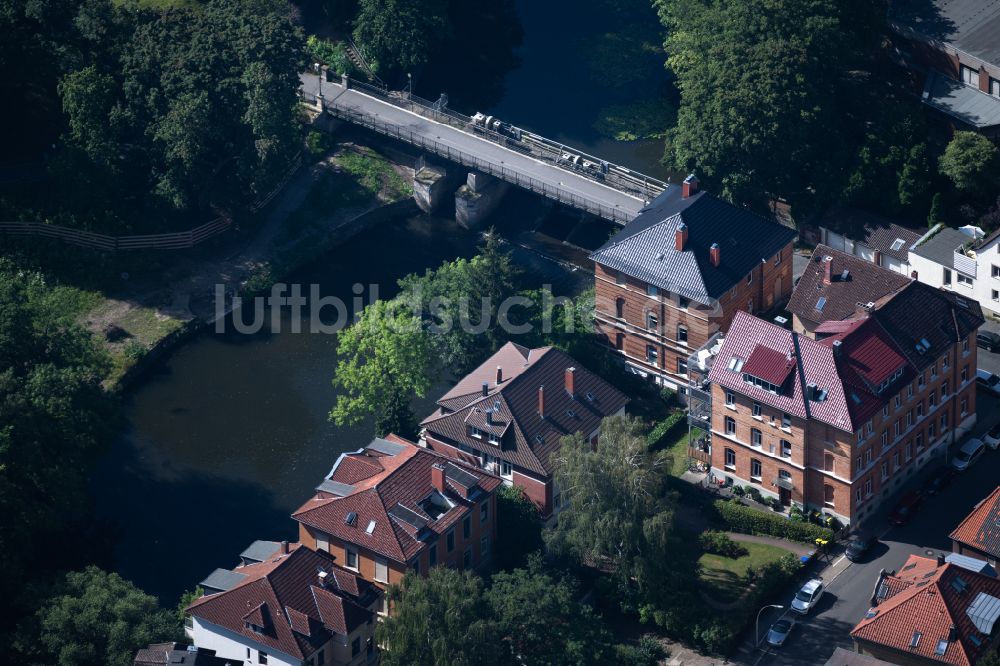 Braunschweig von oben - Staustufe Petriwehr am Ufer des Flußverlauf der Oker in Braunschweig im Bundesland Niedersachsen, Deutschland