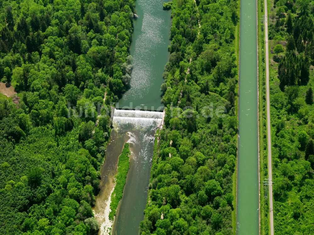 Luftbild Fellheim - Staustufe am Ufer des Fluss Iller in Fellheim im Bundesland Bayern, Deutschland