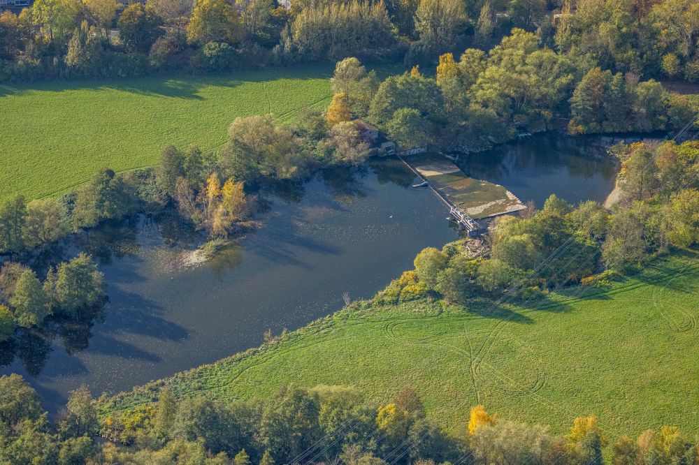 Luftaufnahme Hagen - Staustufe am Ufer des Flußverlauf der Lenne in Hagen im Bundesland Nordrhein-Westfalen, Deutschland