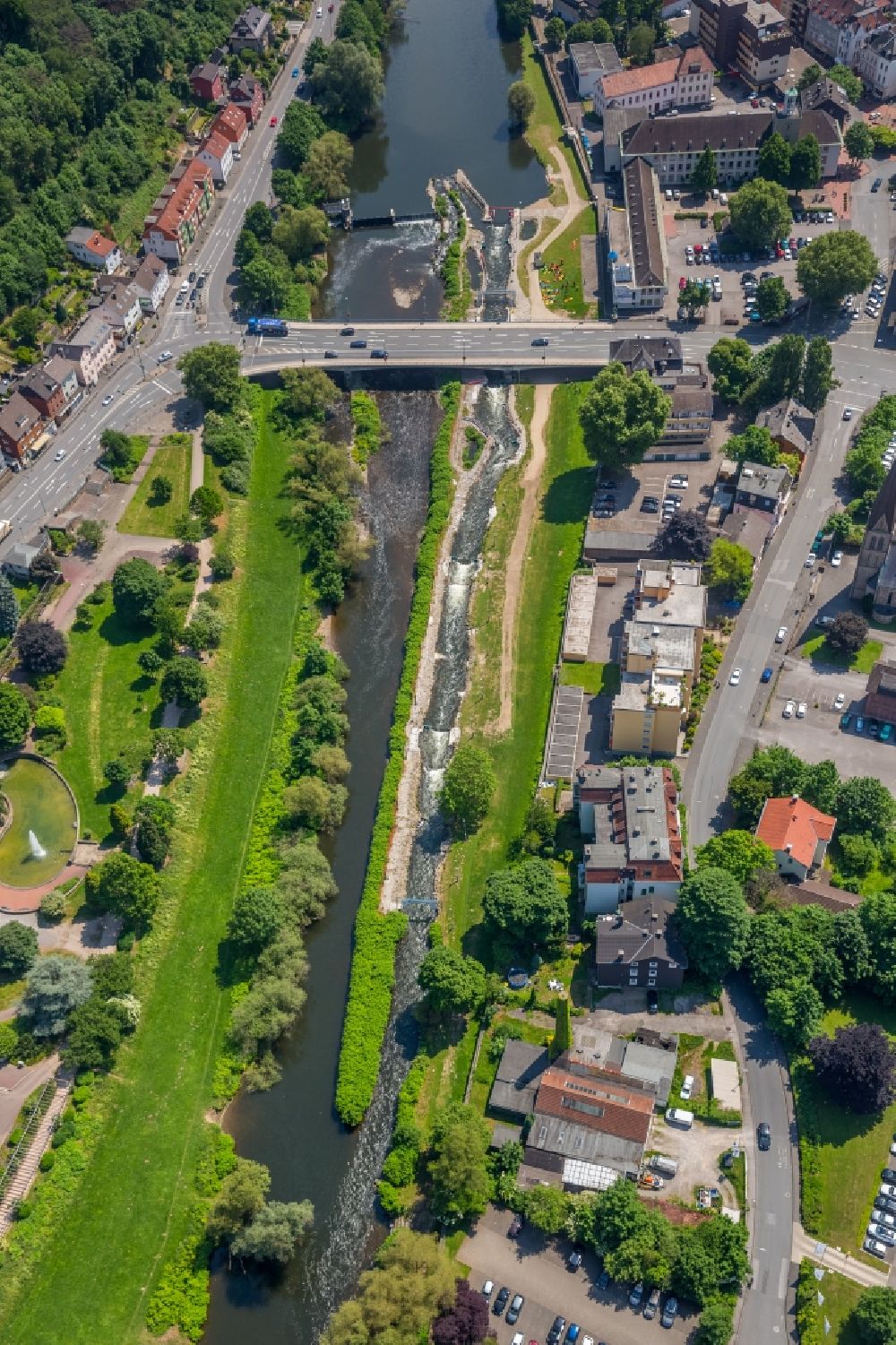 Luftbild Hagen - Staustufe am Ufer des Flußverlauf der Lenne im Ortsteil Hohenlimburg in Hagen im Bundesland Nordrhein-Westfalen, Deutschland